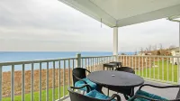 The Cliffside Resort Condominiums - Meerblick
