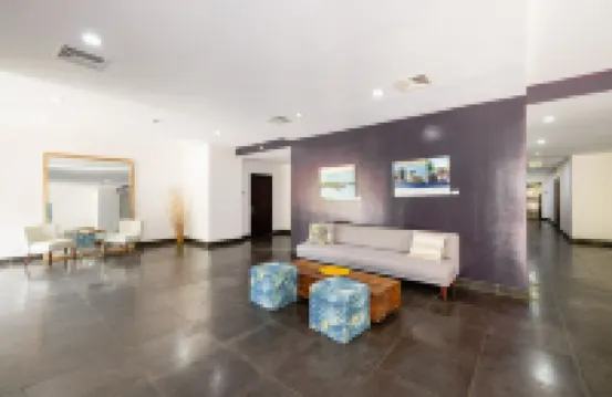 La Perla #154: 3 bed/3 bath 5th floor Ocean Views!