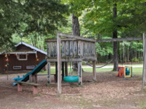 Pov Lake Resort & Glamping Campground Hotels in Phelps