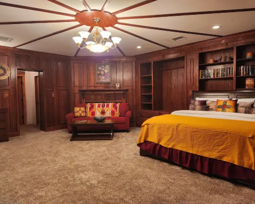 Red Mountain Manor Vineyard and Guesthouse Hotels in Corrales