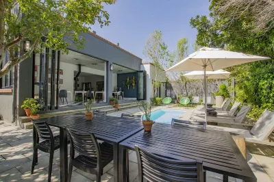 トゥワイス セントラル ゲストハウス のホテル