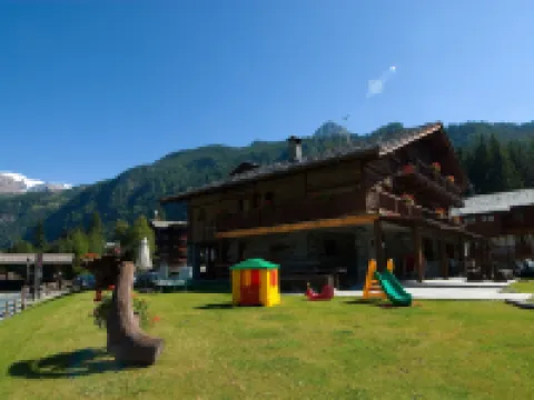 Hotel Bellevue Hotels in Champoluc