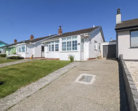 Sisial-Y-Mor Hotels in Rhosneigr
