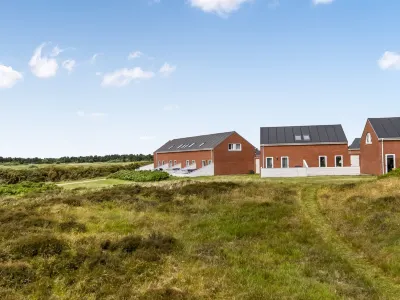 "Anelia" - 2.3km from the Sea
