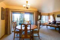 Cozy Ski-in/Ski-Out Breckenridge Condo: Mtn Views! - Spa