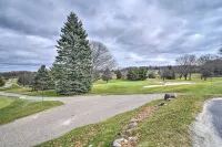 Cozy Bellaire Condo w/ Balcony - 3 Mi to Skiing! - 3-Star