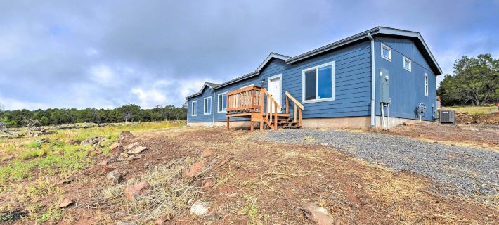 Cedaredge Hideaway w/ Grill & Mountain Views! Hotels in Delta County