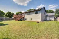 Sporty Blaine Home w/ Games ~ 2 Mi to Super Rink! - Wifi