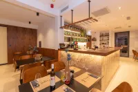 Hotel Batuda - Baarit