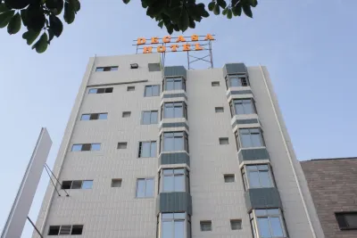 Decasa Hotel Hotel di Central Business District