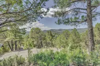 Hillside Haven w/ Deck < 2 Miles to Dwtn Ruidoso! - 2-Star