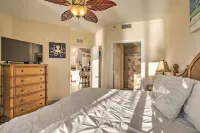Bayfront Retreat Private Balcony and Pool Access! Hotels in Seminole