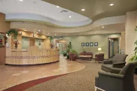 Travelodge by Wyndham Winnipeg East