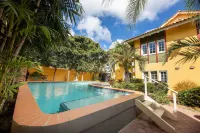 Spanish Water Marina Apartments - Villas