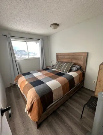 Cozy Beach Two Bedroom Condo Отели в г. Инвермир