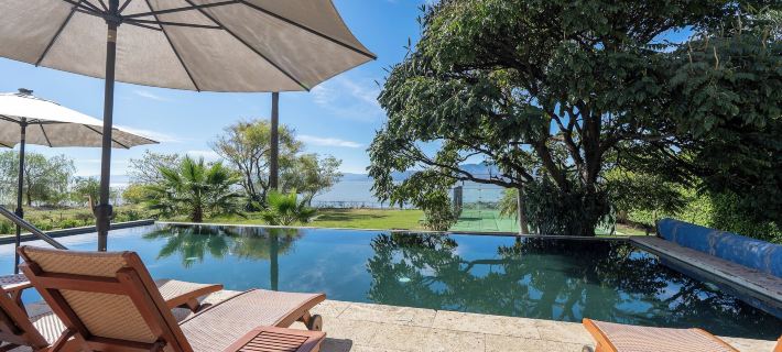 Exclusive Family House with Padel and Lake Chapala Access Hotels in Ajijic