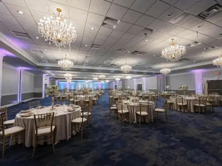 Clarion Hotel & Convention Center Joliet