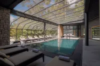 Ort Hotel - parking