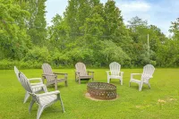 'Grandma's Farm House' on 125 Acres w/ Fire Pit! - 3-stjärniga