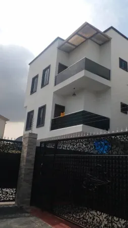 Sapphire Residences by Crystal