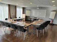 Campanile Caen Est - Mondeville Hotels in Mondeville