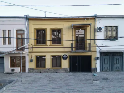 Anna's Guest House Hotels in Gori