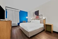 Spark by Hilton Tuscaloosa University