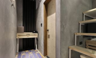 Mini Hotels (Feng Jia)