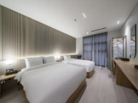 Lagobaum Hotel Hoteles en Sejong