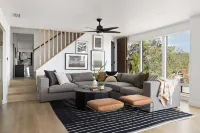 로카 로하 아반트스테이 세도나 중심부의 산 경치