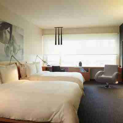 Le Germain Hotel Maple Leaf Square Rooms