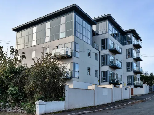 Number 10, Montpellier Apartments