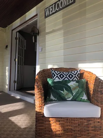 Fantastic, updated Victorian in the center of Ludington Отели рядом с достопримечательностью «S.S. Badger: Lake Michigan Carferry»