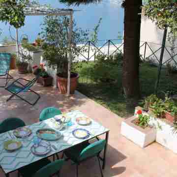 Casa Nostra - It Speaks of Love Family and the sea Hotel Exterior