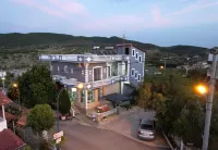 Villa Caca - parking