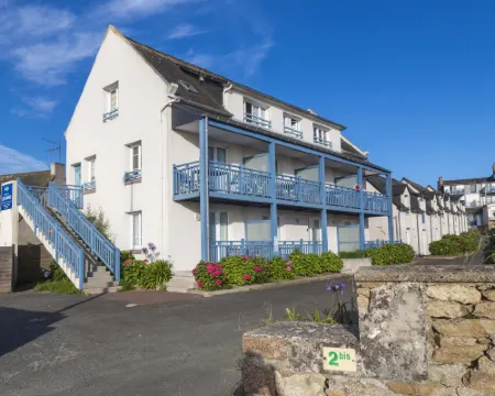 Résidence Odalys Référence les Bains Hotels in Tregastel