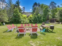 Private Dock Lakefront Family Home in Outing Hotels in Cass County