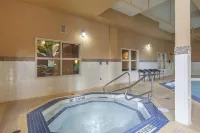 Best Western Cold Lake Inn - バスタブ