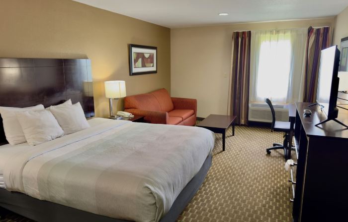 Quality Inn & Suites Pine Bluff