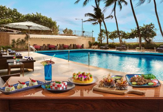 라마다 플라자 팜그로브