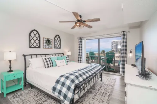 Bethys Beachy Beauty Regency Towers!