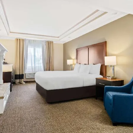 Comfort Inn Hebron-Lowell Area
