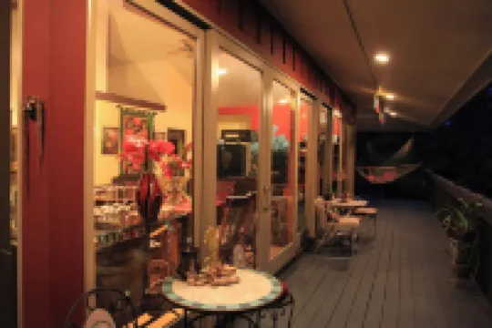 ~Peace and Tranquility in rain-forested Volcano on luxurious property ~