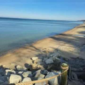 Luxe Family Retreat - Walk to Private Beach - Pool - Hot Tub - Arcades