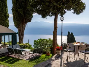 Boutique Hotel Villa Sostaga