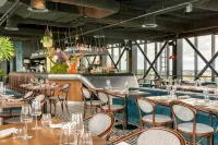 Residence Inn by Marriott Amsterdam Schiphol Airport - 朝食