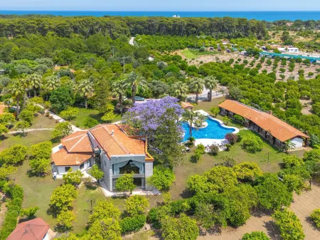 Cottage House - Adult Only