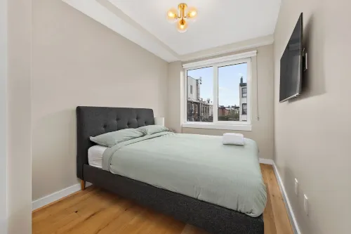 Modern 3 bedroom in the heart of Downtown Brooklyn across from Barclay's center