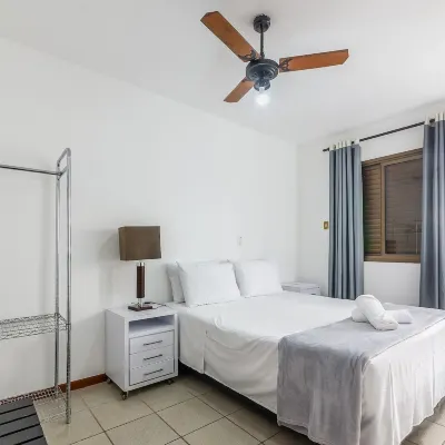 Beautiful Apartment Right on the Sand Ilh0107 Hotels near بونتا داس كاناس