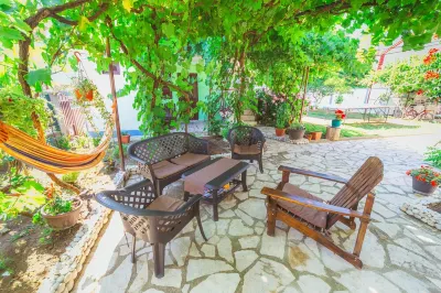 Apartments Lilic 5 / floor apartment Hotel a 